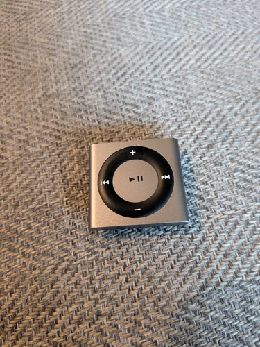 New apple ipod shuffle silver - new,