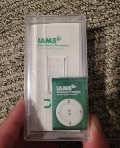 Ipod shuffle 1gb never used - shuffle,